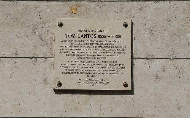 Tom Lantos memorial plaque at Szent István Park. (Sam Heller/The Times of Israel)