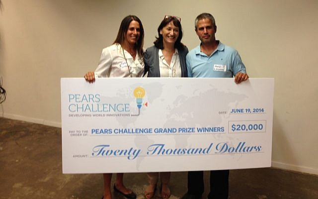 Nitzan Solan (L) and  Mendi Pollak (R) flank Dr. Aliza Belman Inbal, who presents them with the $20,000 Pears Challenge award for Livingbox (Photo credit: Courtesy)
