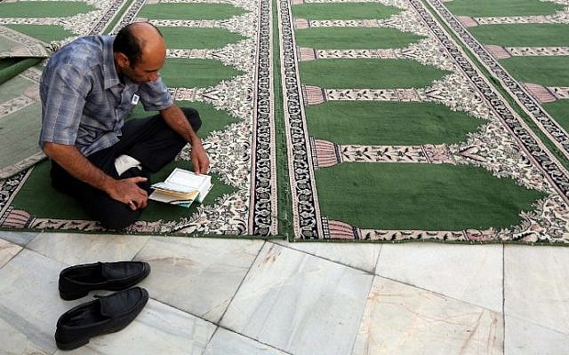 The Rabbi Whos Fasting On Ramadan The Times Of Israel