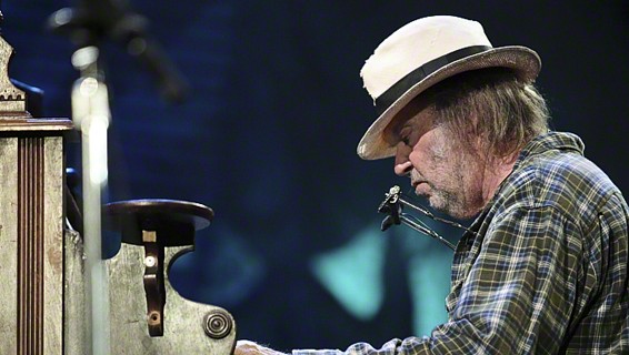 Neil Young's planned Thursday performance was canceled in light of recent rocket attacks (photo credit: Larry Philpot/CCA-SA 3.0 via Wikimedia Commons)