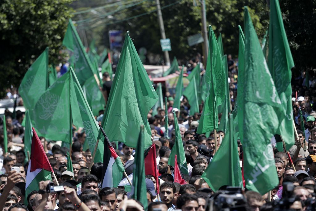 Palestinian Hamas supporters gather for a rally in Gaza City, Gaza Strip, Thursday, Aug. 7, 2014 (photo credit: AP/Lefteris Pitarakis)