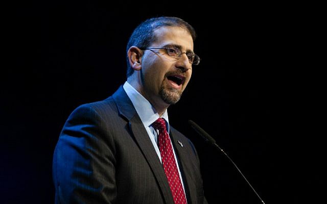 US Ambassador to Israel Daniel Shapiro speaks at the United Jewish Communities General Assembly in Jerusalem on November 11, 2013. (photo credit: Flash90)
