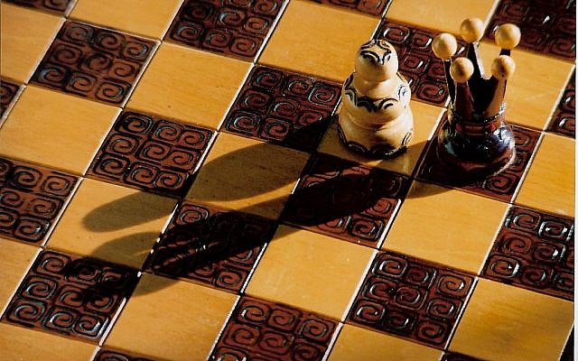 An illustrative photo of a chess board (photo credit:  Martin Lopatka/Flickr/CC BY-SA)