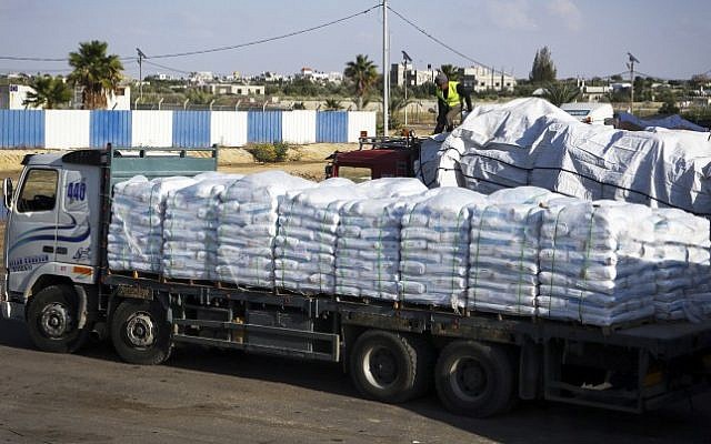 Truck at the Kerem Shalom Crossing in Rafah, southern Gaza Strip, on Nov. 5, 2014 (photo credit: Abed Rahim Khatib/Flash90)