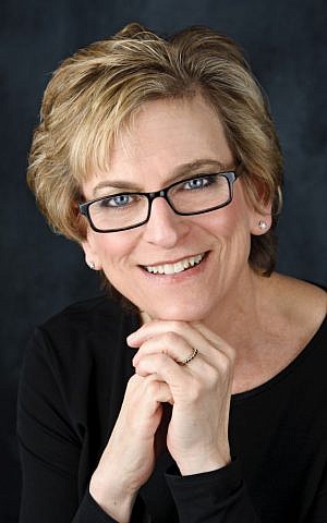 Author Anita Diamant (Gretje Fergeson)