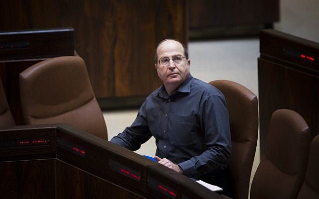 Defense Minister Moshe Ya'alon in the Knesset on December 8, 2014. (photo credit: Yonatan Sindel/Flash90)