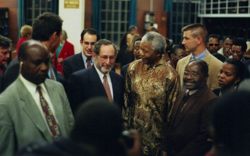Benjamin Pogrund, center, next to Nelson Mandela (courtesy Benjamin Pogrund)
