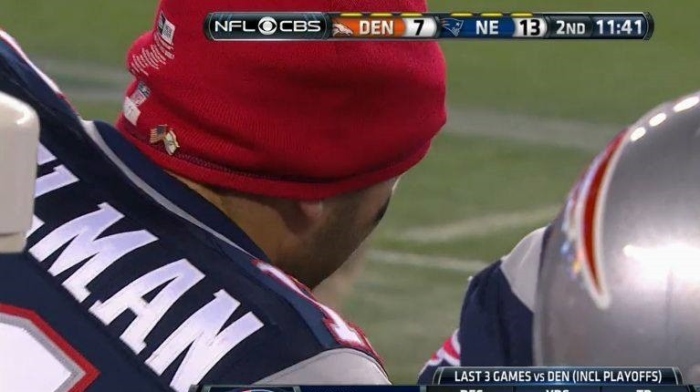 Patriots wide receiver Julian Edelman wearing an Israel-America flag pin, November 2014 (screen capture: CBS)