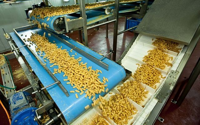 The peanut snack "Bamba" produced in the southern Israeli town of Sderot. (Moshe Shai/FLASH90)
