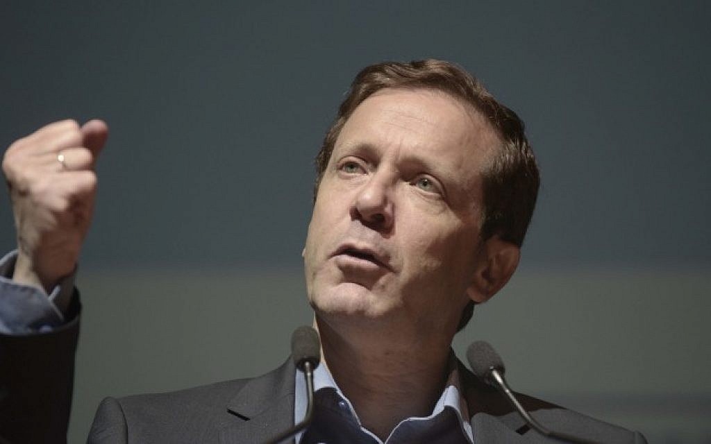 Leader of the Labor Party and Zionist Union list Isaac Herzog on February 8, 2015 (Photo credit: Tomer Neuberg/Flash90)