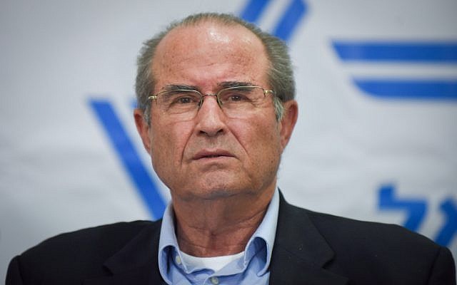 Ex-Mossad director Shabtai Shavit speaks at press conference in Tel Aviv on March 11, 2015. (photo credit: Ben Kelmer/FLASH90)