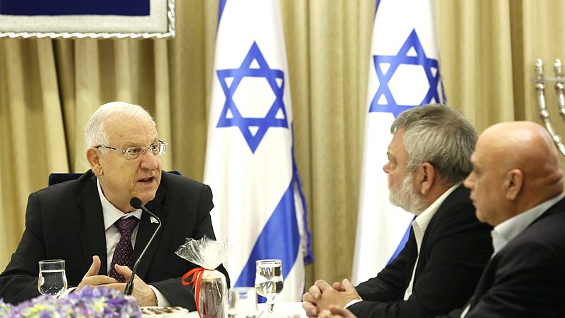 Member of the Meretz party meet with President Reuven Rivlin at the president's residence in Jerusalem on March 23, 2015. (photo credit: David Vaaknin/pool)