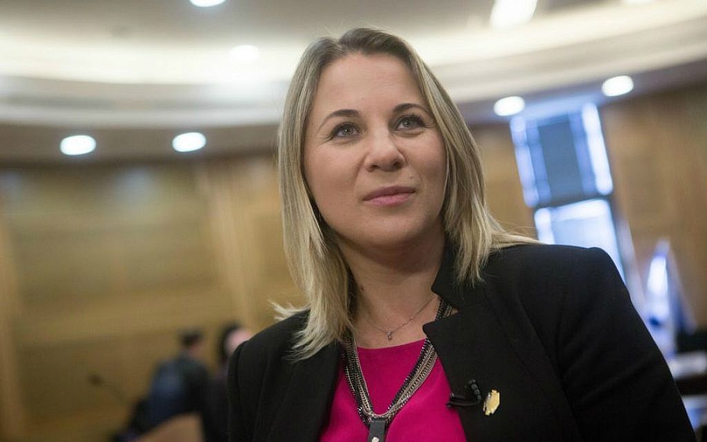 MK Ksenia Svetlova of the Zionist Union party as a new member of the Israeli Knesset, March 29, 2015. (Miriam Alster/FLASH90)