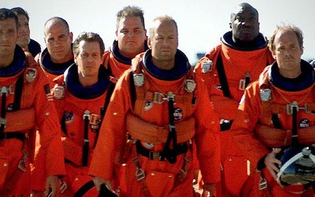 A frame from the 1998 Hollywood blockbuster 'Armageddon,' which tells the story of a team that lands on a massive asteroid to prevent it from destroying the earth (courtesy Touchstone Pictures)