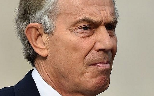 Former British prime minister Tony Blair arrives at St. Paul's Cathedral in central London, March 13, 2015. (AFP / BEN STANSALL)
