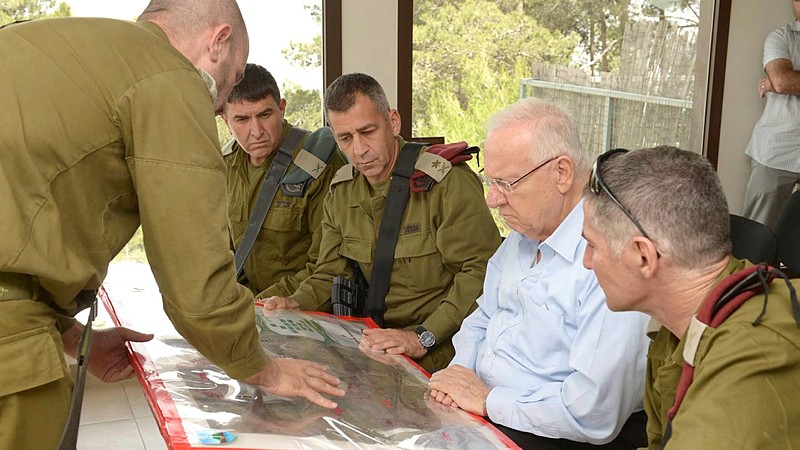 President Reuven Rivlin seen during a visit to the northern border, on May 27, 2015. (Mark Neyman/GPO) 