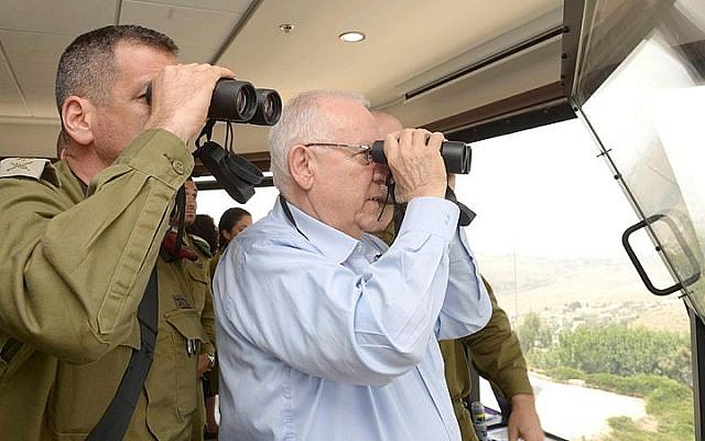 President Reuven Rivlin during a visit to the northern border on May 27, 2015. (Mark Neyman/GPO)