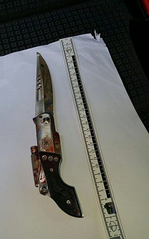 The knife used in the terror attack on June 21, 2015 in Jerusalem's Old City in which a Border Police officer was stabbed in the heart, neck and chest. (Israel Police)