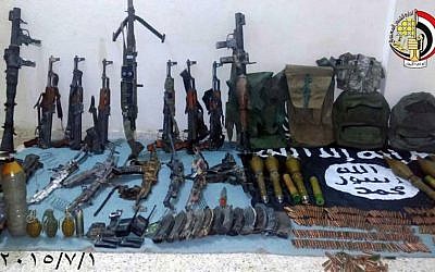 A photo shared by the Egyptian military shows a weapons cache seized from IS-linked jihadists in the Sinai Peninsula, July 2, 2015. (Facebook/Egyptian army)