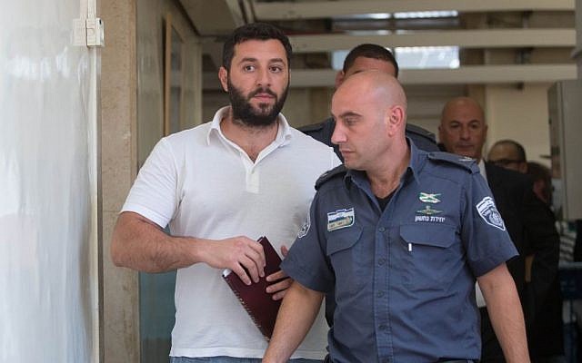Gery Shalon, suspected of being involved in several fraud schemes tied to the NYSE and a massive data breach at JPMorgan Chase & Co., seen at the Jerusalem Magistrates' Court, July 22, 2015. (Yonatan Sindel/Flash90)