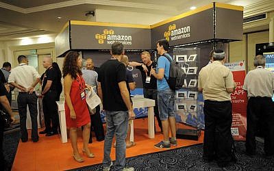 Some of the over 2,000 attendees at the Amazon AWS Summit in Tel Aviv, June 25, 2015 (Courtesy)