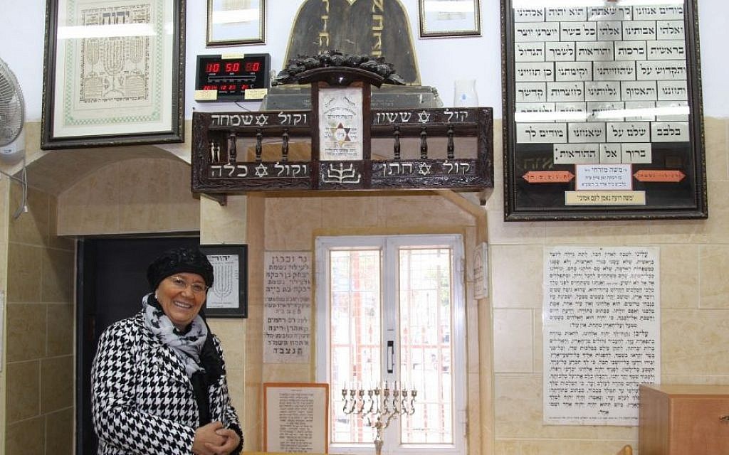 Inside P'tachiya, the first Iranian synagogue in Jerusalem. (Shmuel Bar-Am)