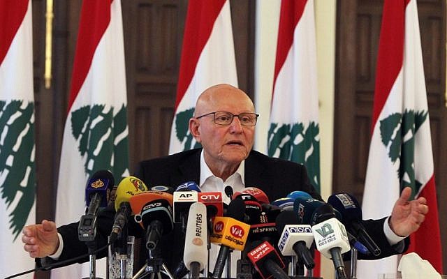 Lebanese Prime Minister Tammam Salam speaks during a press conference on August 23, 2015 at the Grand Serail, his headquarters in the capital Beirut, a day after clashes erupted between Lebanese security forces and demonstrators calling for a solution to weeks of uncollected rubbish. (AFP PHOTO / ANWAR AMRO)