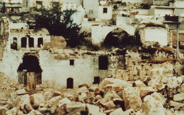 Photo of destruction in Hama following Hafez al-Assad's massacre in 1982. (Wikimedia Commons)