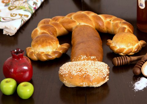 Challah & Chutzpah: A Celebration of Jewish Culture, Table for All