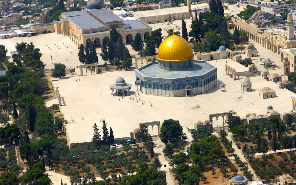 Al-Aqsa Mosque and Dome of the Rock on the Temple Mount (Qanta Ahmed)