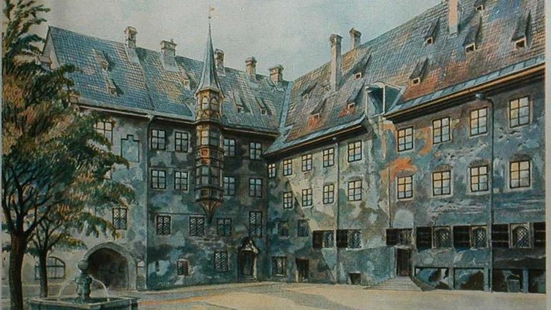 Картины Адольфа Гитлера 800px-The_Courtyard_of_the_Old_Residency_in_Munich_-_Adolf_Hitler-e1444278445357