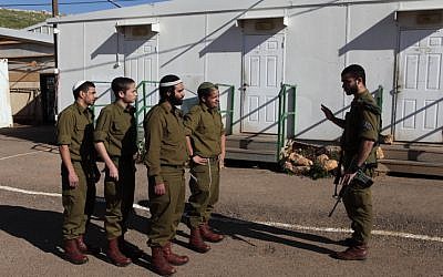 Illustrative. Soldiers belonging to the IDF's ultra-Orthodox Netzah Yehuda unit. (Yaakov Naumi/Flash90)