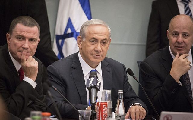 Prime Minister Benjamin Netanyahu attends the Foreign Affairs and Defense Committee at the Knesset, October 26, 2015. (Photo by Hadas Parush/Flash90)