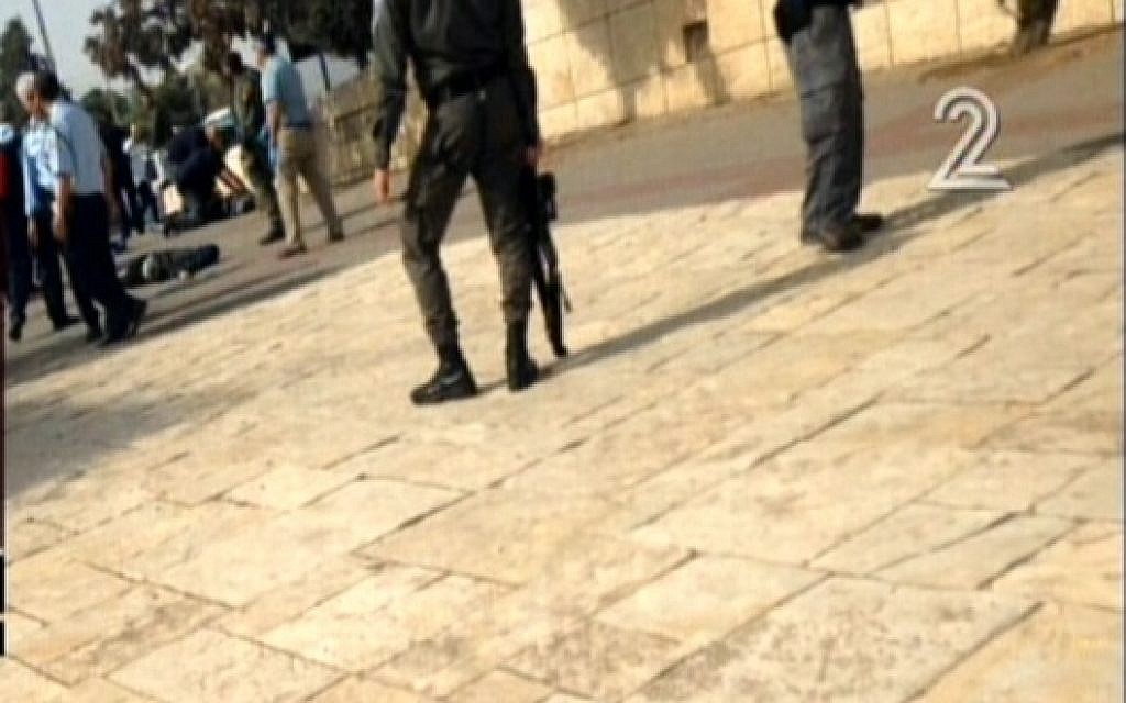 The scene of an attack in Jerusalem, October 12, 2015. (Screen capture: Channel 2)