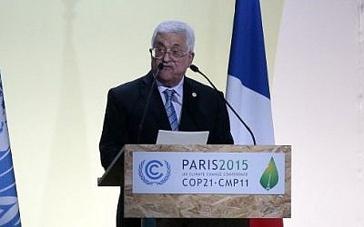 Palestinian Authority President Mahmoud Abbas delivers a speech at the COP 21 United Nations conference on climate change, on November 30, 2015 at Le Bourget, on the outskirts of the French capital Paris. (AFP PHOTO / JACQUES DEMARTHON)