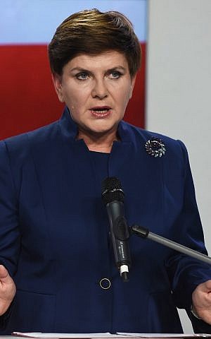 Designated Polish prime minister Beata Szydlo, vice-chairman of the conservative Law and Justice (PiS) party, announces the members of the new cabinet on November 9, 2015 in Warsaw. (Janek Skarzynski/AFP)