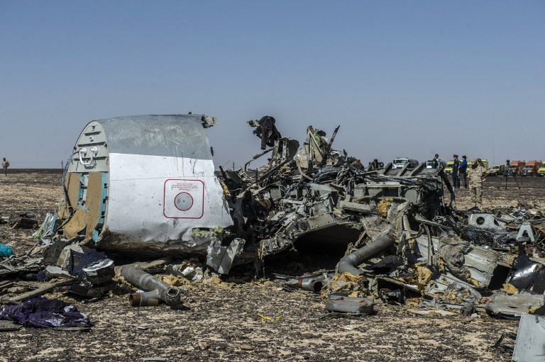 Debris of the A321 Russian airliner lie on the ground a day after the plane crashed in Wadi al-Zolomat, a mountainous area in Egypt's Sinai Peninsula, on November 1, 2015 (Khaled Desouki/AFP)