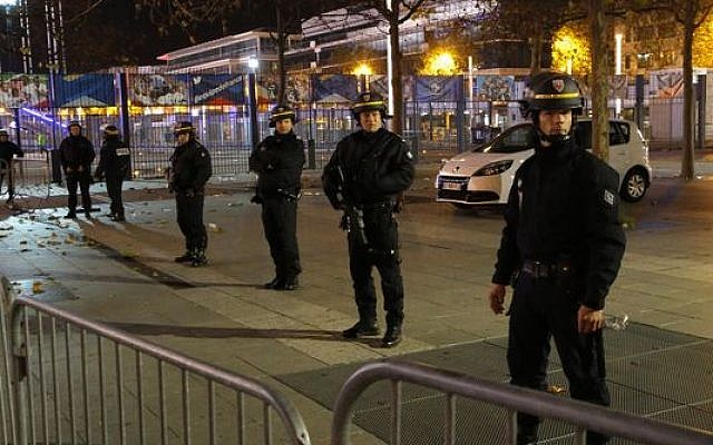 File: Police officers secure the Stade de France stadium during the international friendly soccer France against Germany in Saint Denis, outside Paris, November 13, 2015 (Photo: Michel Euler, AP)