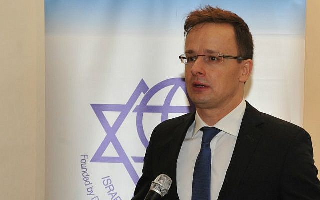 Hungarian Foreign Minister Péter Szijjártó speaking at the Israel Council of Foreign Affairs in Jerusalem, November 16, 2015 (Andres Lacko)