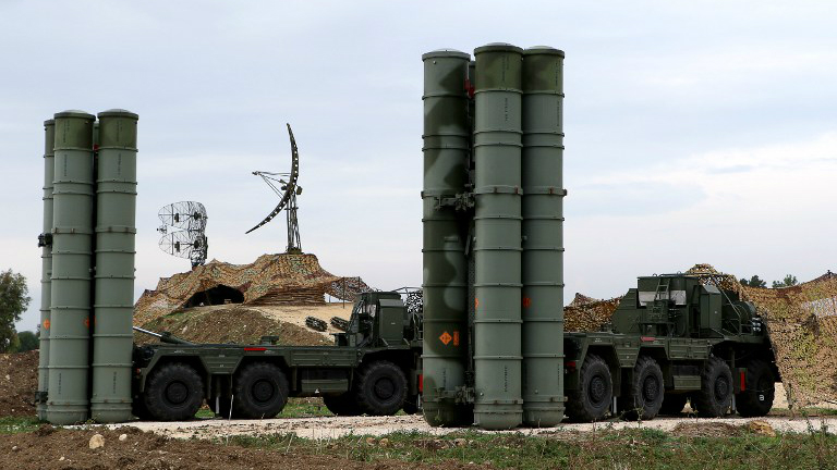 S-400 Triumf missile defense system at the Russian Hmeimin military base in Latakia province, in the northwest of Syria, on December 16, 2015. (Paul Gypteau/AFP)