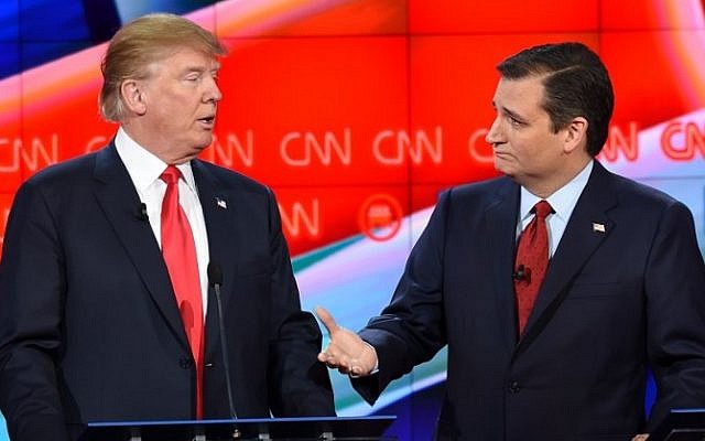 Republican presidential candidate businessman Donald Trump (L) speaks with Texas Sen. Ted Cruz during a break in the Republican Presidential Debate, hosted by CNN, at The Venetian Las Vegas on December 15, 2015 in Las Vegas, Nevada (AFP PHOTO/Robyn Beck)