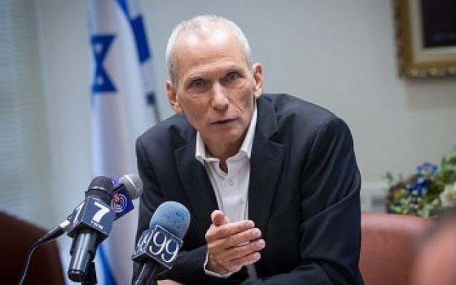 Zionist Union MK Omer Bar-Lev holds a press conference at the Knesset on November 30, 2015. (Miriam Alster/Flash90)