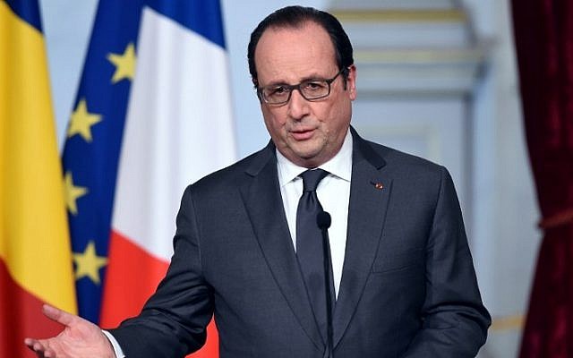 French President Francois Hollande speaks to the media on January 20, 2016 at the Elysee Presidential Palace in Paris. (AFP/Stephane de Sakutin)