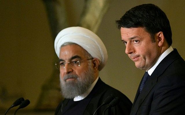 Italian Prime Minister Matteo Renzi (R) and Iranian President Hassan Rouhani hold a press conference at the Capitol Hill in Rome on January 25, 2016.
(Tiziana Fabi/AFP)