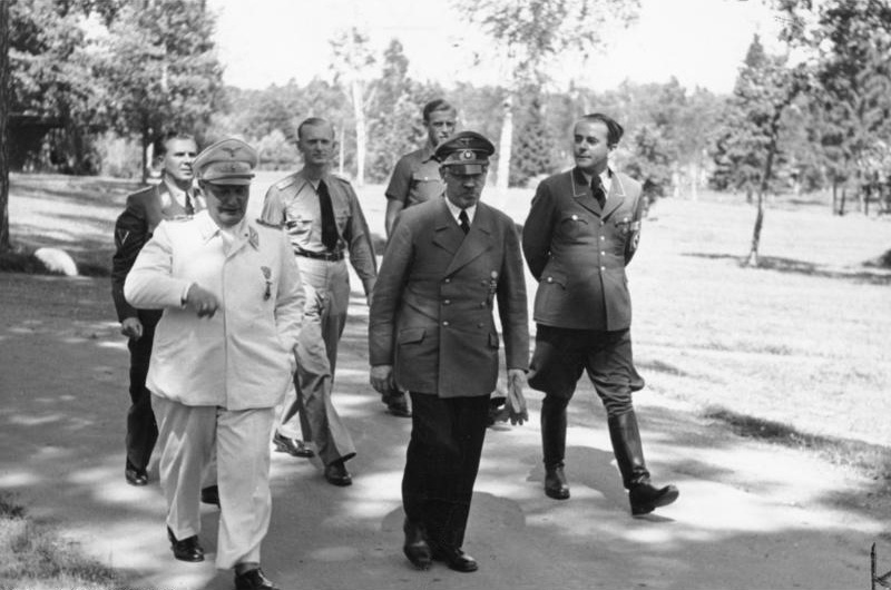 Hermann Göring (left), Adolf Hitler and Albert Speer, pictured in August 1943 (Wikipedia)