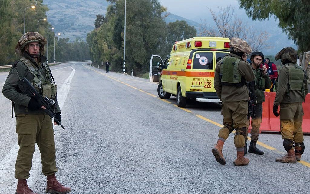 Israeli soldiers near Mount Dov, at the border with Lebanon in northern Israel, on January 4, 2016. (Basel Awidat/FLASH90)
