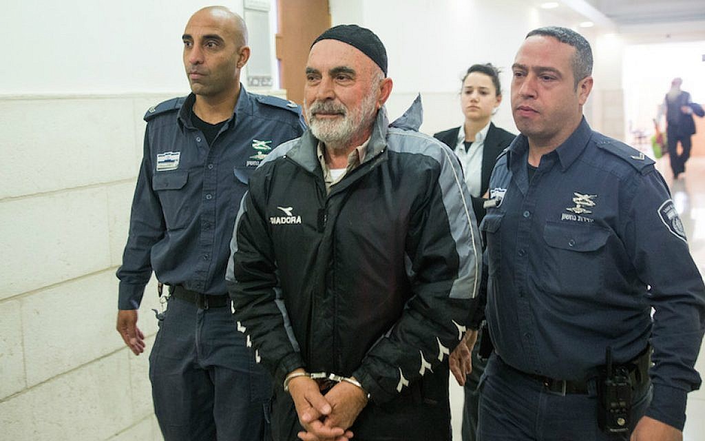 Ezra Nawi at the Jerusalem District Court, January 21, 2016. (Yonatan Sindel/Flash90)