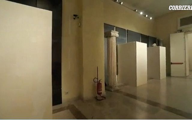 Statues of naked women at the Capitoline Museums in Rome are placed in boxes so as not to offend Iranian diplomats, ahead of Iranian President Hassan Rouhani's visit there on January 25 2016. (Screen capture Corriere Della Sera)