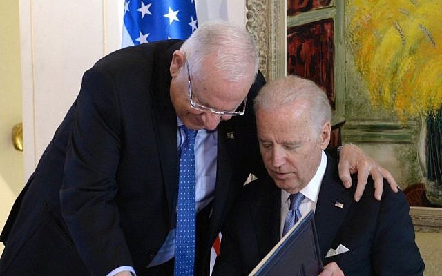 US Vice President Joe Biden and Isreali President Reuven Rivlin meet at the President's Residence in Jerusalem, March 9, 2016. (Mark Neyman/GPO)