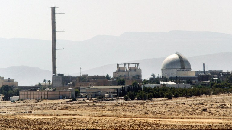 This photo taken on September 8, 2002, shows a partial view of the Dimona nuclear power plant in the southern Israeli Negev desert. (AFP/Thomas Coex)